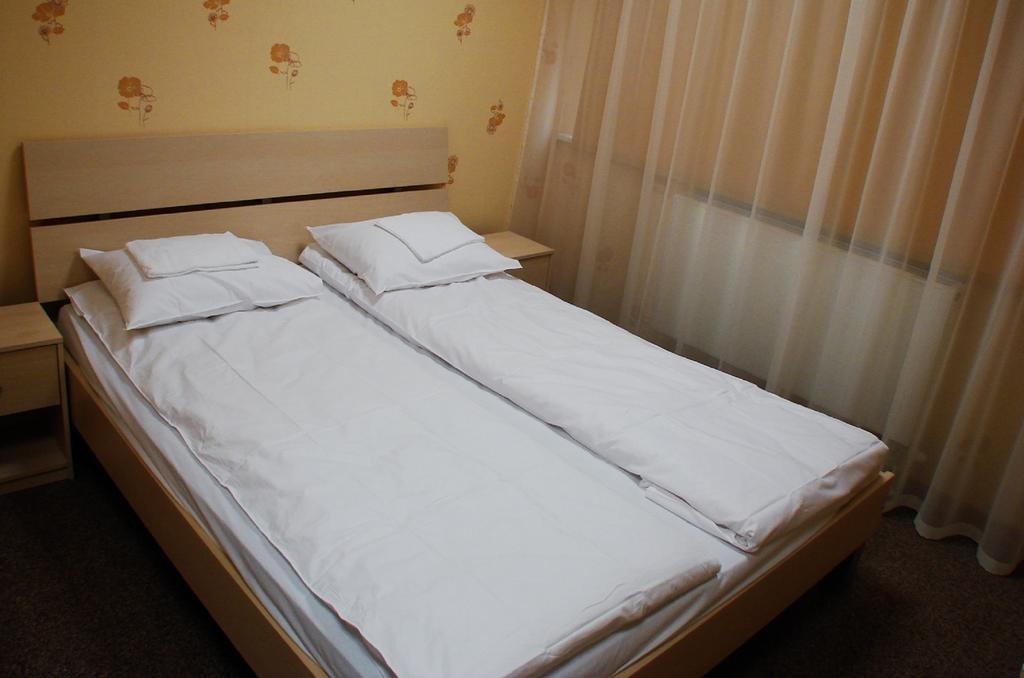 Eurohotel Maardu Rom bilde